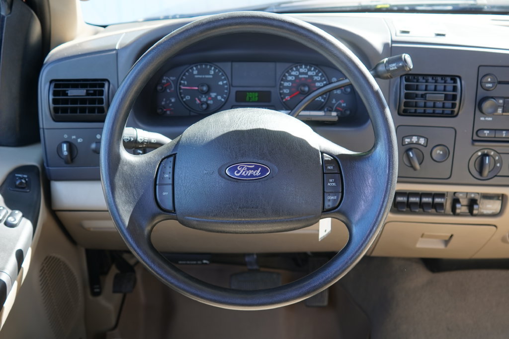 Used 2005 Ford F350 XLT AWD/4WD image 14