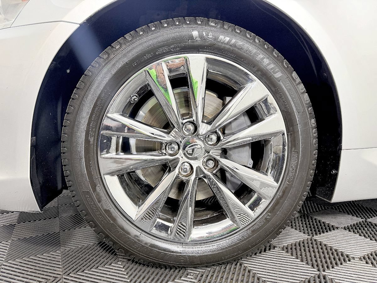 Used 2014 Lexus LS 460 w/ Comfort Package RWD image 23
