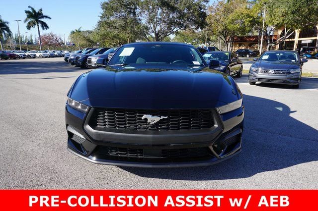 Used 2025 Ford Mustang Coupe image 9