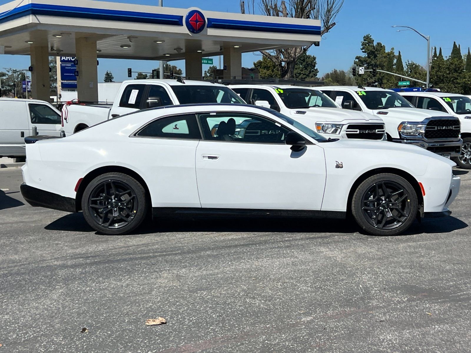 New 2026 Dodge Charger R/T Scat Pack image 4