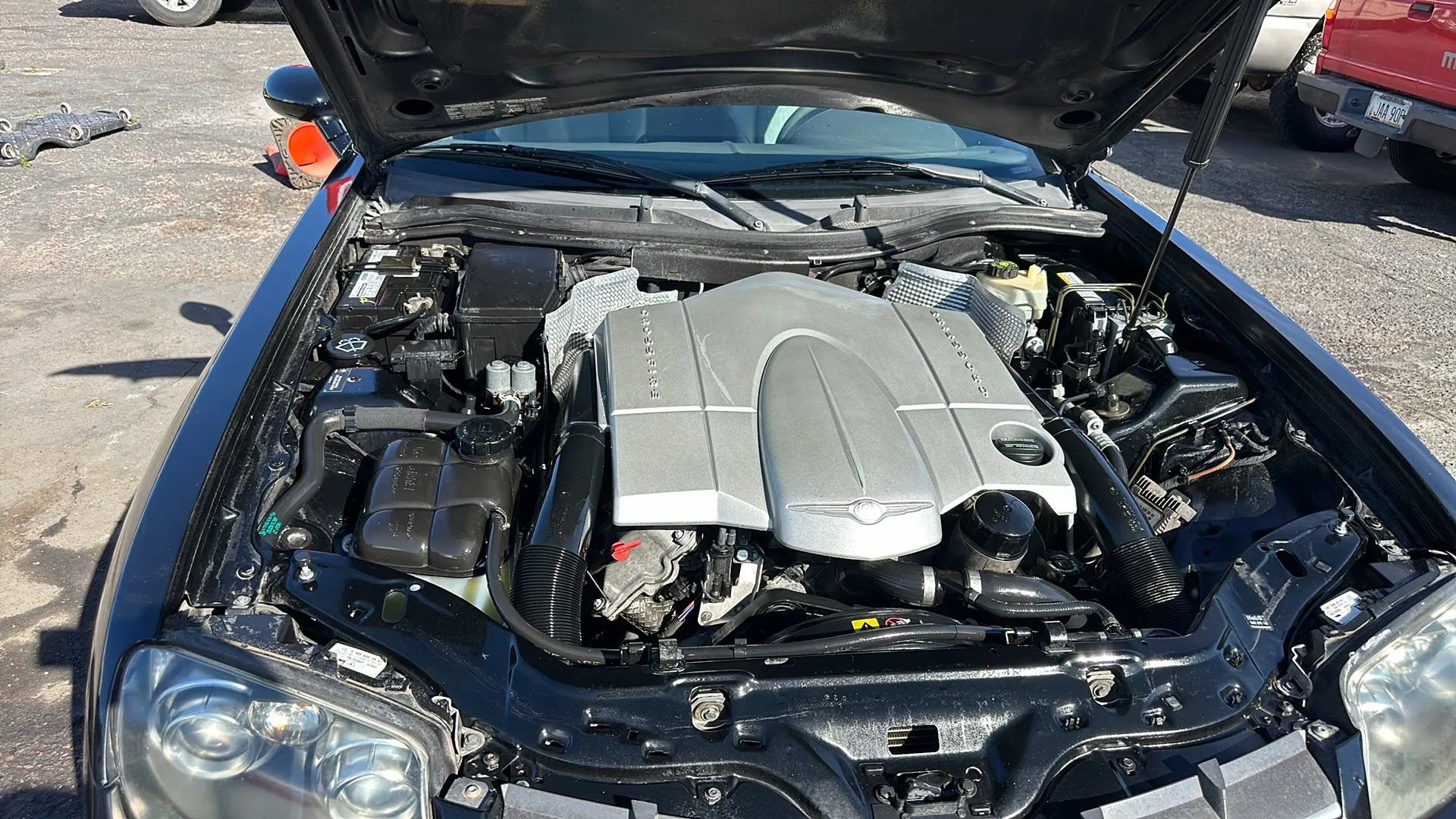 Used 2005 Chrysler Crossfire Limited image 32