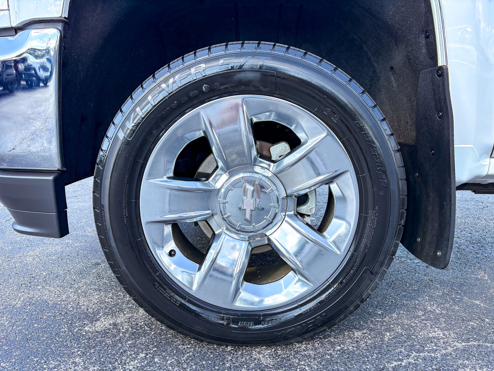 Used 2018 Chevrolet Silverado 1500 LT w/ LT Convenience Package AWD/4WD image 27