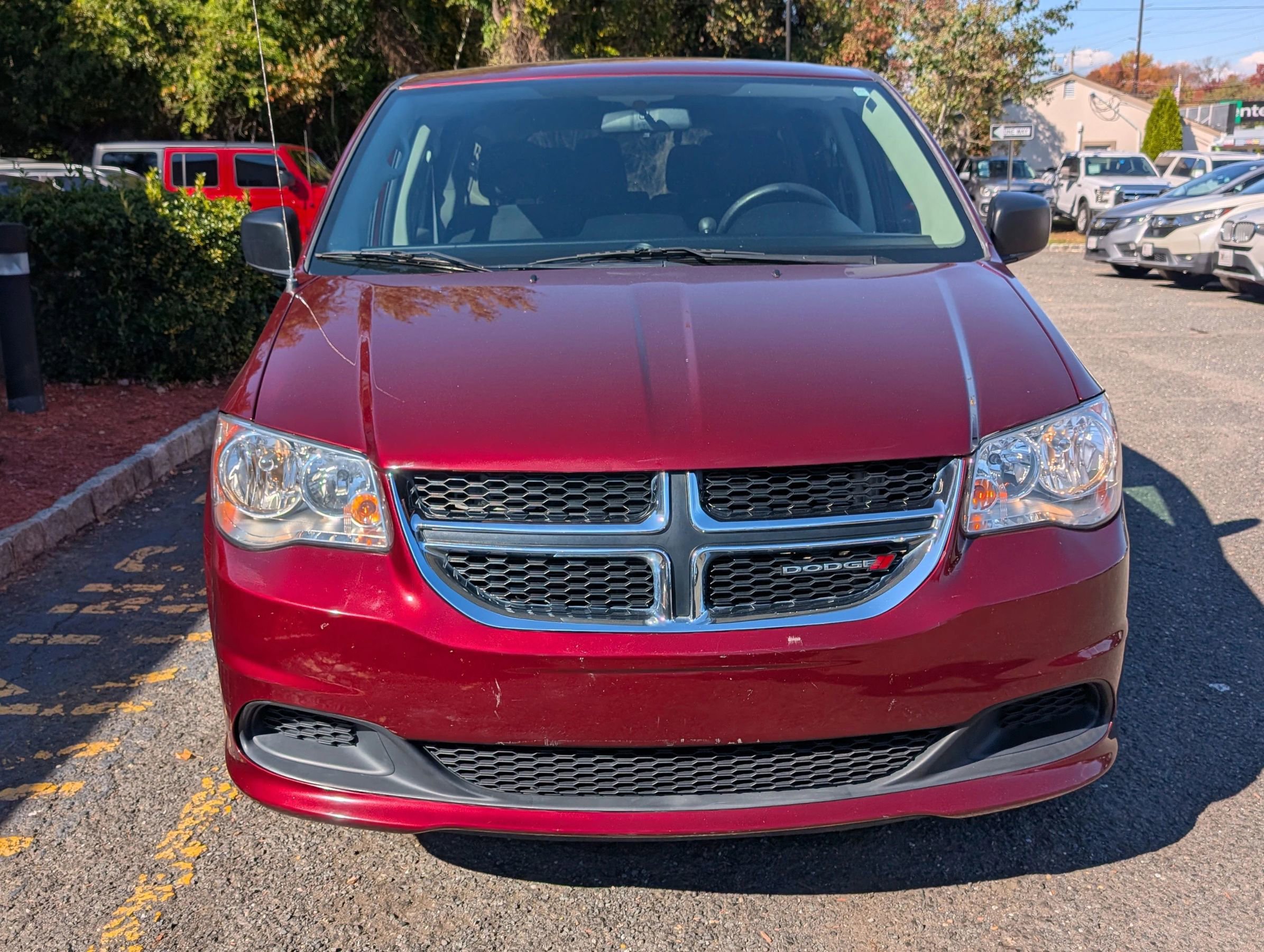 Used 2017 Dodge Grand Caravan SE image 5