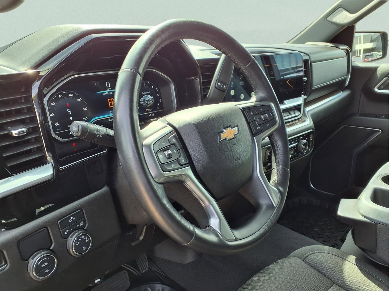 Used 2022 Chevrolet Silverado 1500 LT image 16