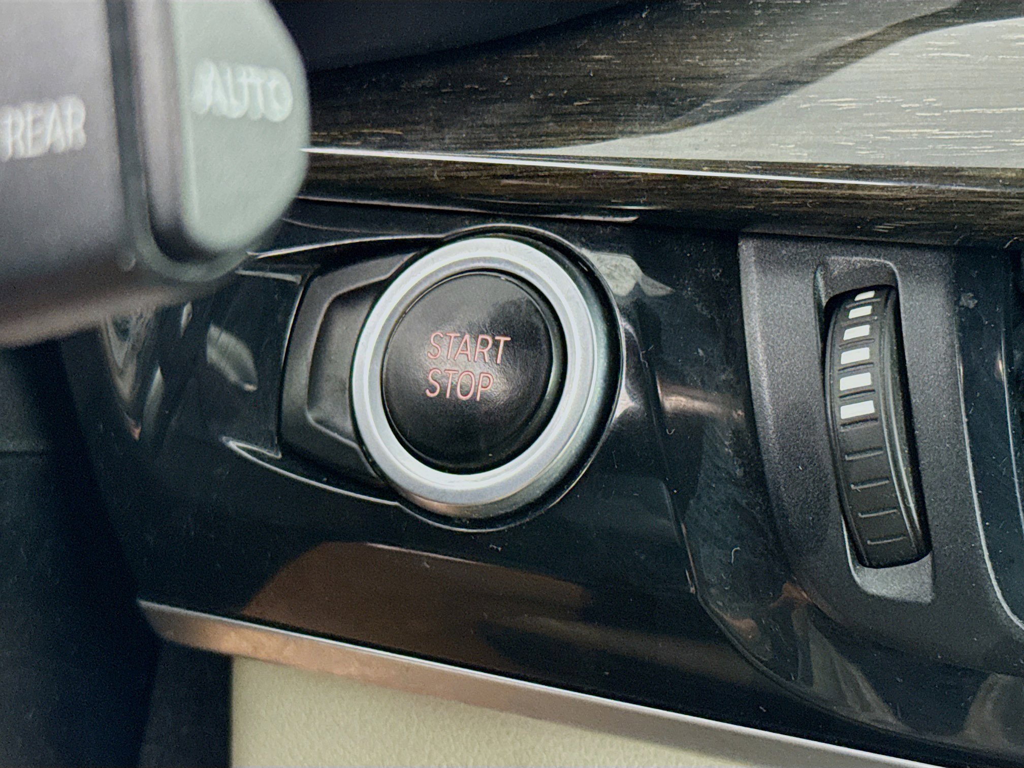 Used 2018 BMW X5 xDrive40e image 20