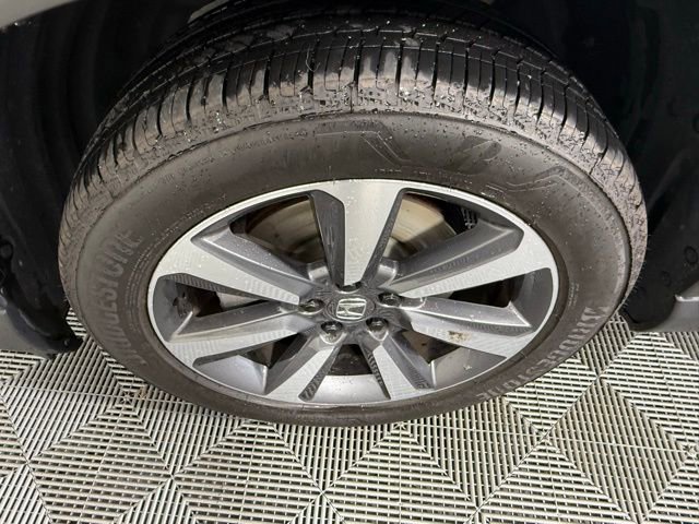 Used 2024 Honda Pilot Elite image 13