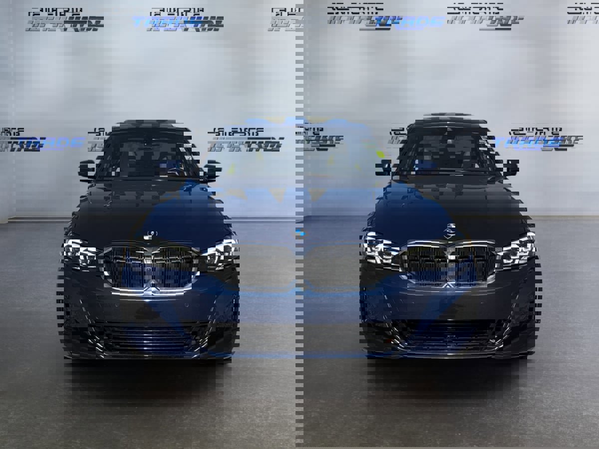 Used 2024 BMW 330i Sedan w/ Convenience Package image 2