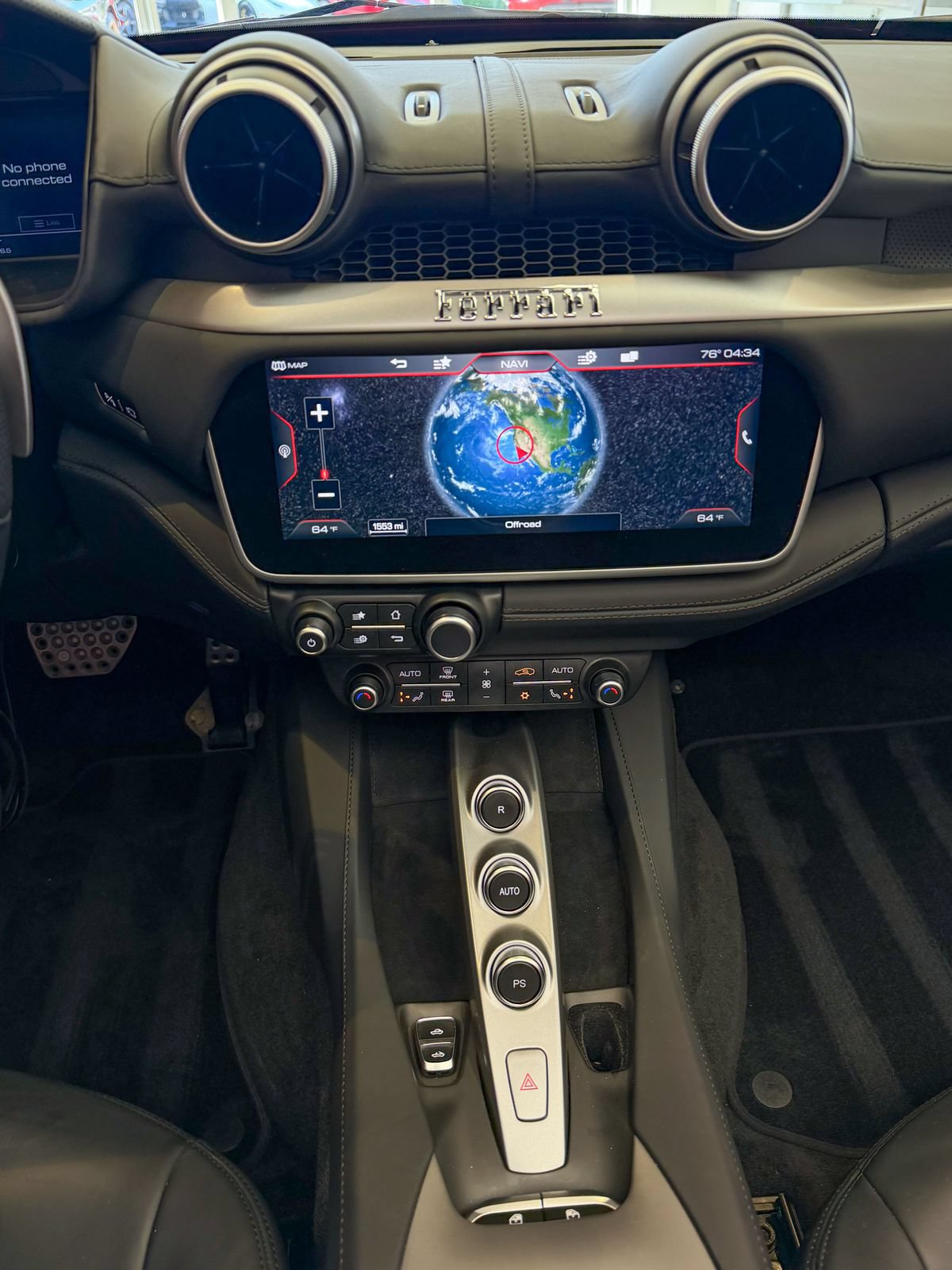 Used 2019 Ferrari Portofino RWD image 14