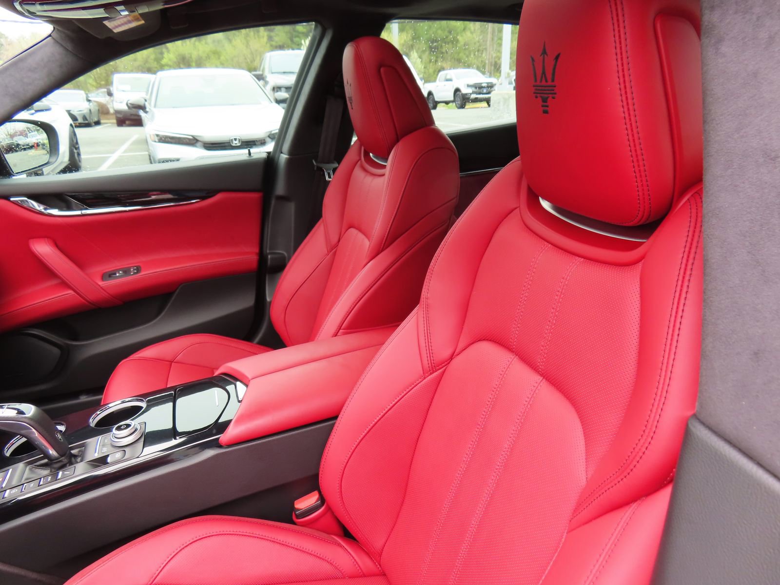 Used 2022 Maserati Quattroporte Modena Q4 image 38