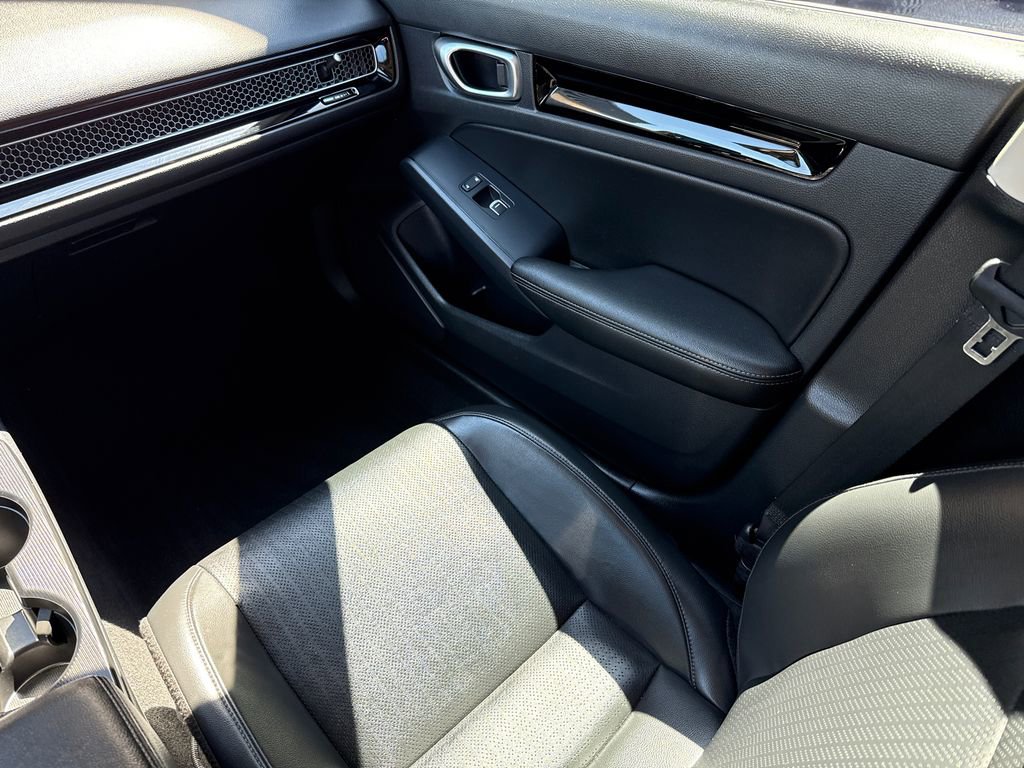 Used 2024 Honda Civic EX-L image 15
