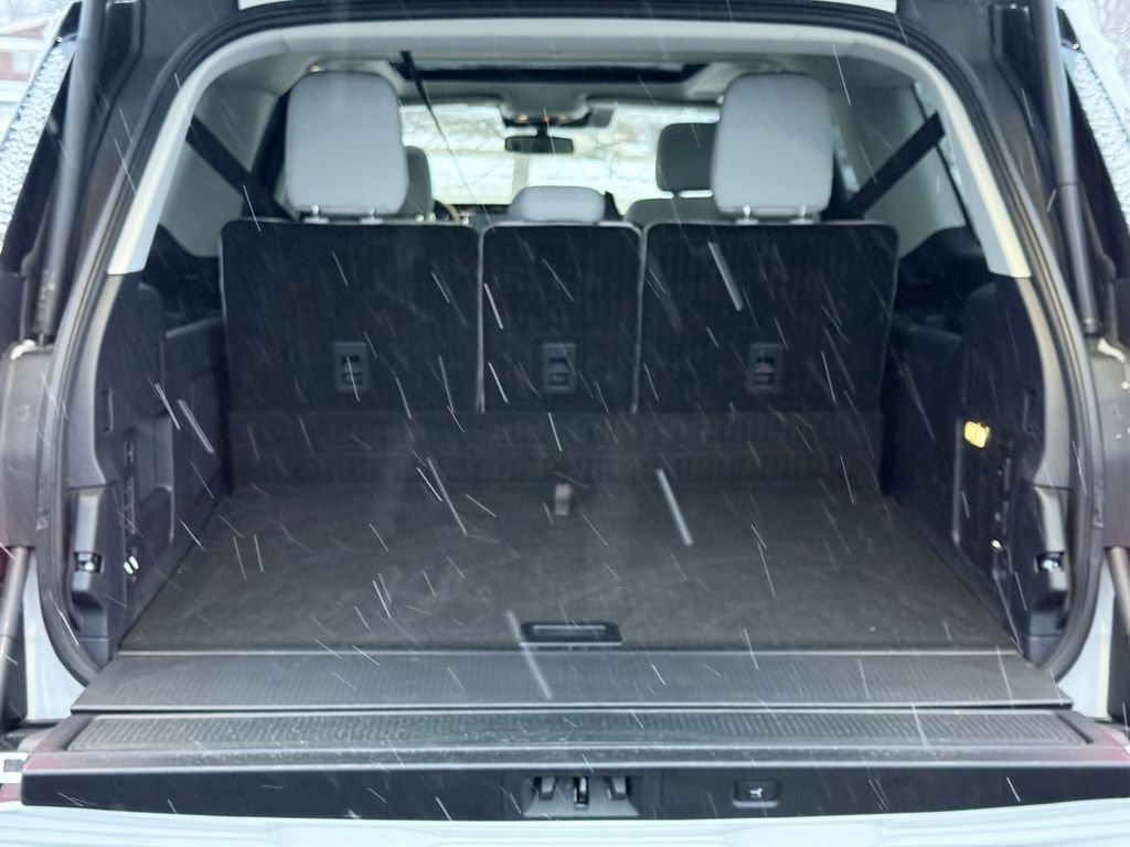 Certified 2025 Ford Expedition Max Platinum w/ Platinum Ultimate Package image 8