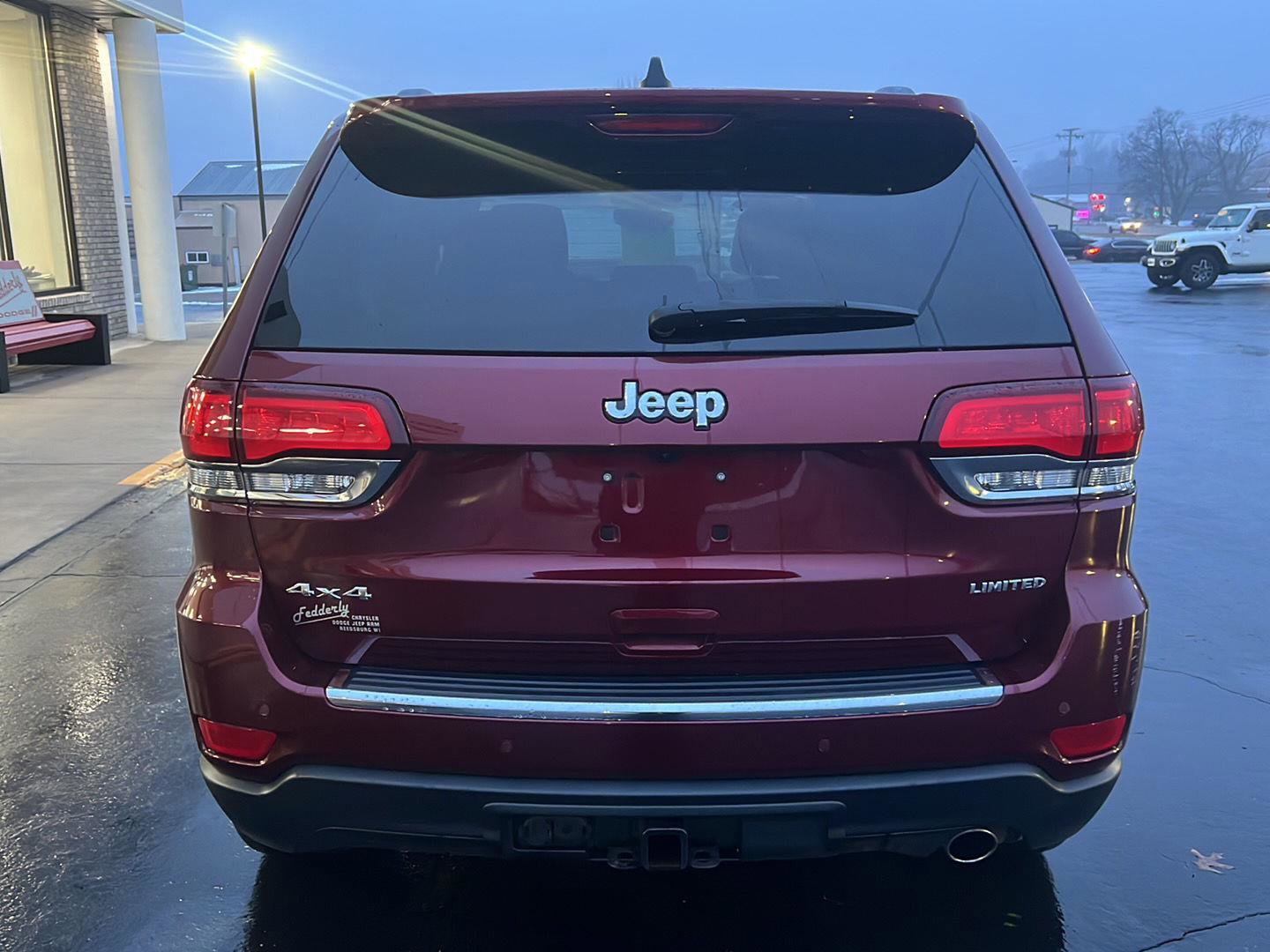 Used 2020 Jeep Grand Cherokee Limited w/ Trailer Tow Group IV image 24