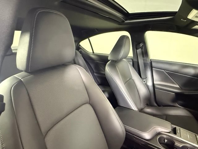 Used 2024 Lexus IS 300 w/ Comfort Package RWD image 32