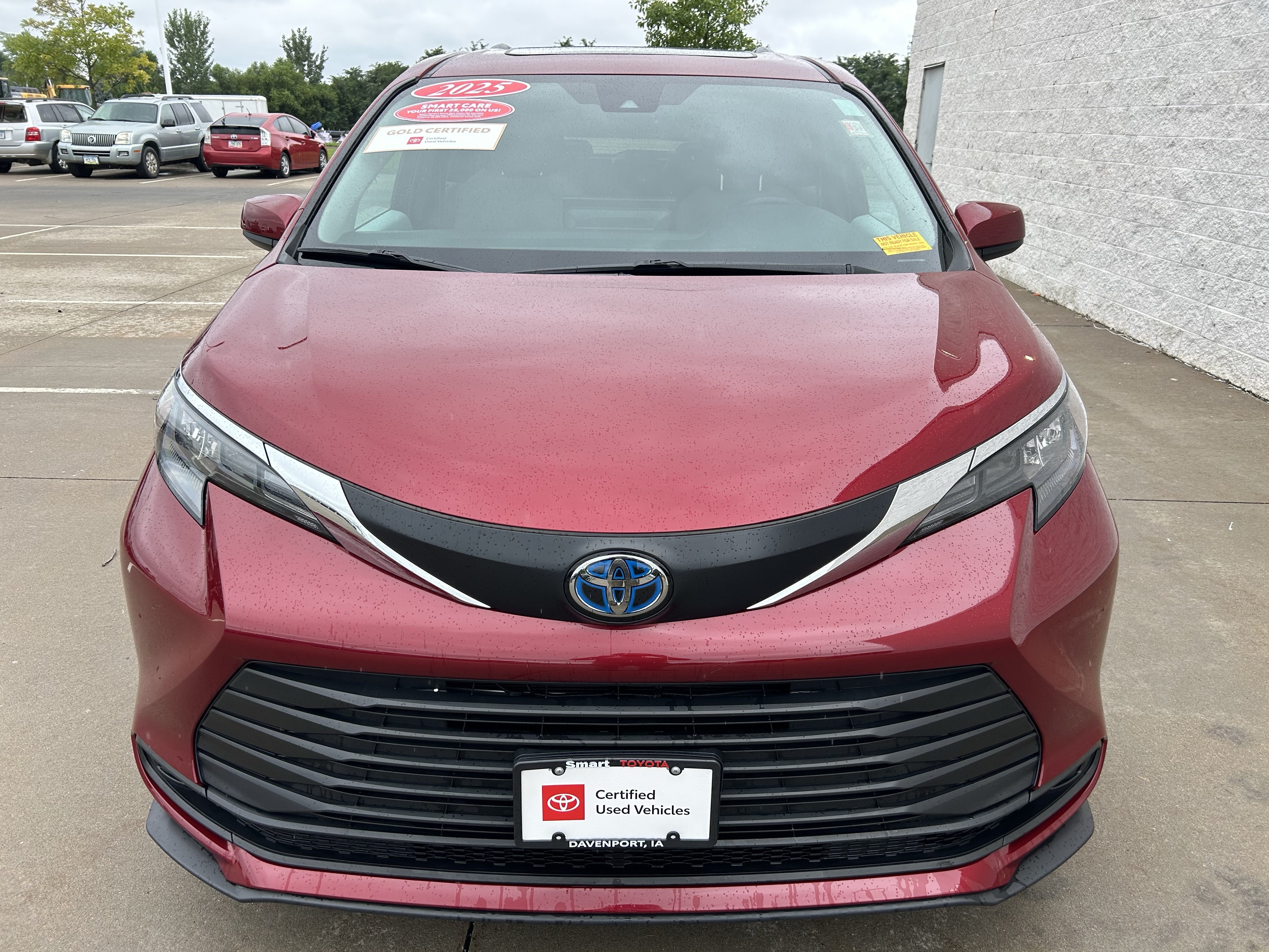 Certified 2025 Toyota Sienna LE w/ LE Plus Package AWD/4WD image 2