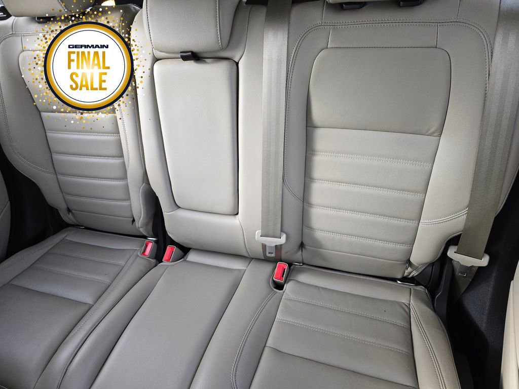 Used 2017 Ford Escape Titanium image 16