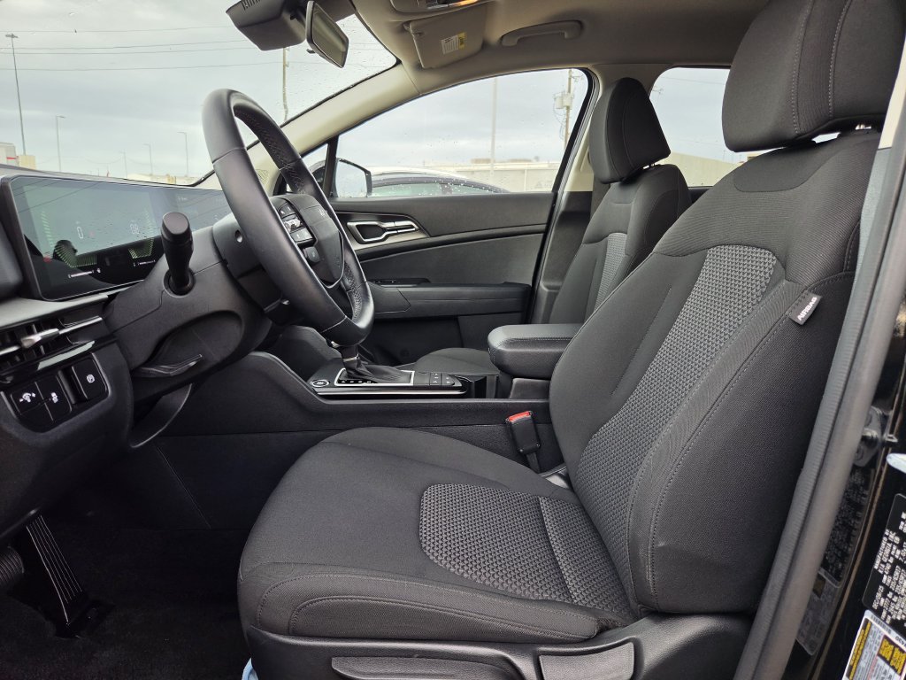 Used 2026 Kia Sportage LX FWD image 26