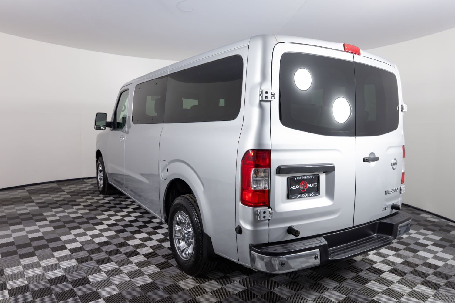Used 2019 Nissan NV 3500 SV w/ Navigation Package RWD image 5