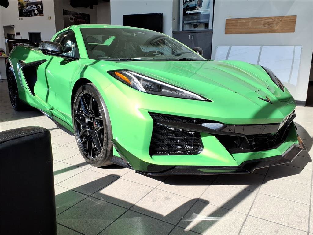 New 2026 Chevrolet Corvette Z06 w/ Z07 Performance Package image 2