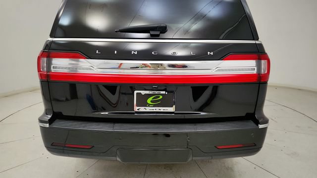 Used 2021 Lincoln Navigator Reserve AWD/4WD image 27