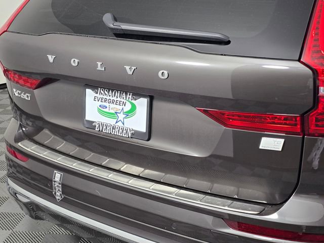 Used 2023 Volvo XC60 T8 Ultimate w/ Climate Package image 15