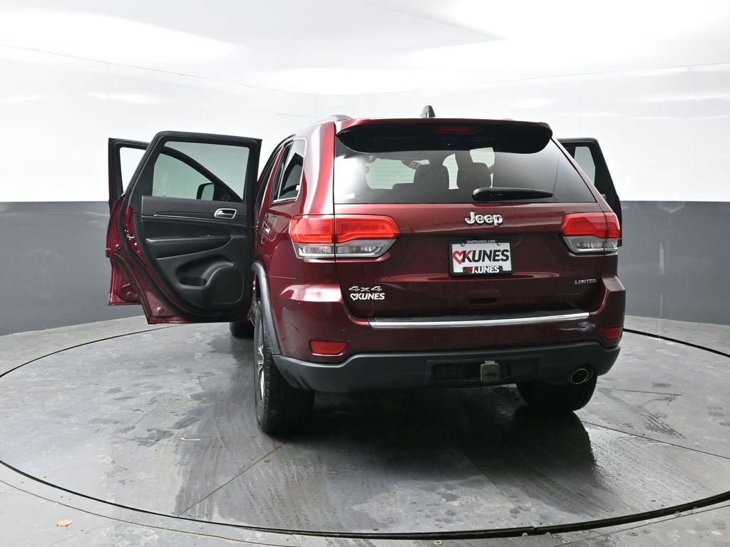 Used 2018 Jeep Grand Cherokee Limited w/ Trailer Tow Group IV image 58