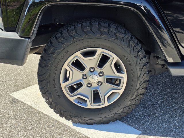 Used 2015 Jeep Wrangler Unlimited Sport AWD/4WD image 5