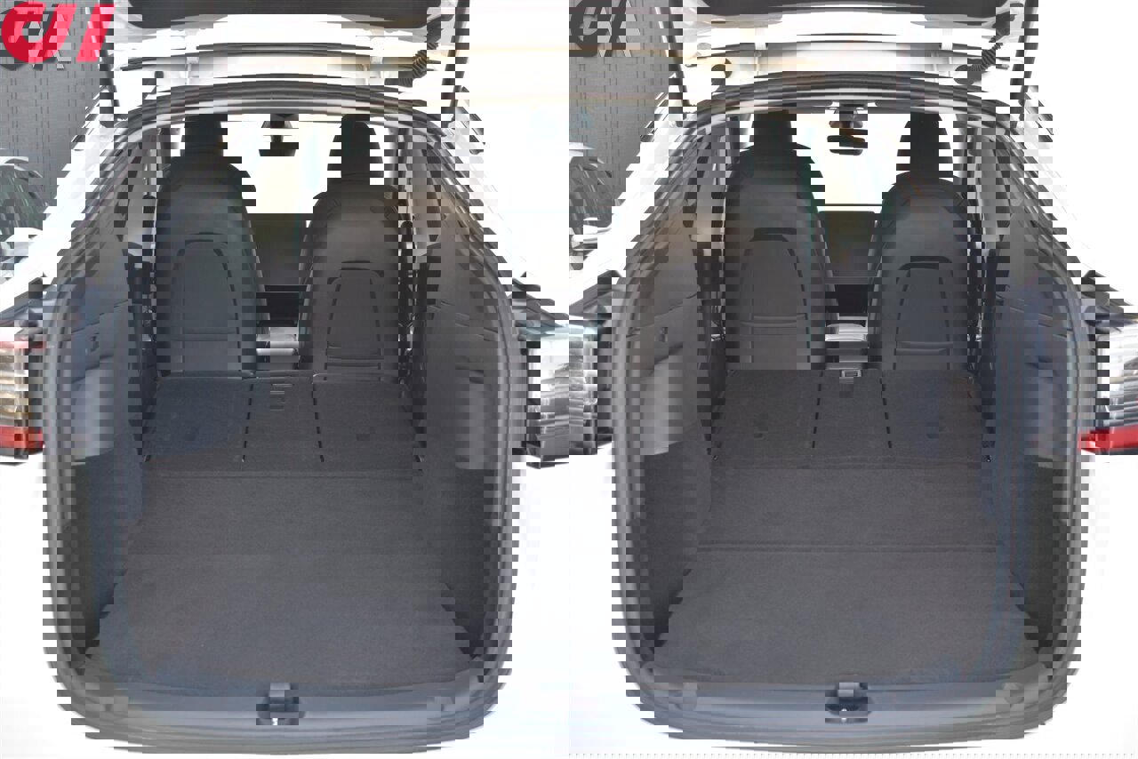 Used 2020 Tesla Model Y Long Range image 24