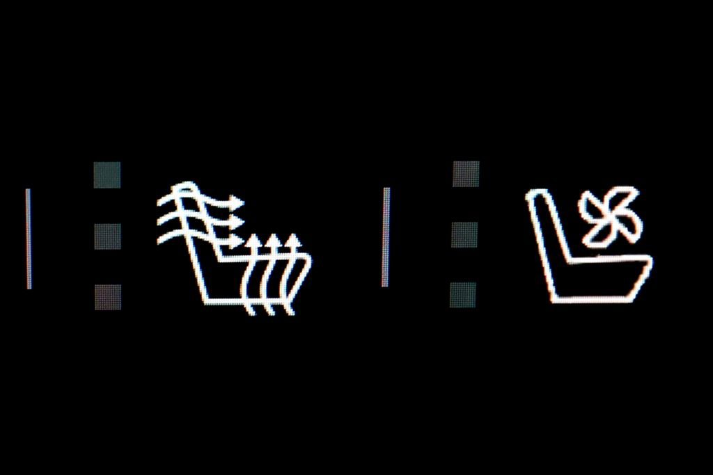 Used 2026 GMC Yukon AT4 Ultimate image 31