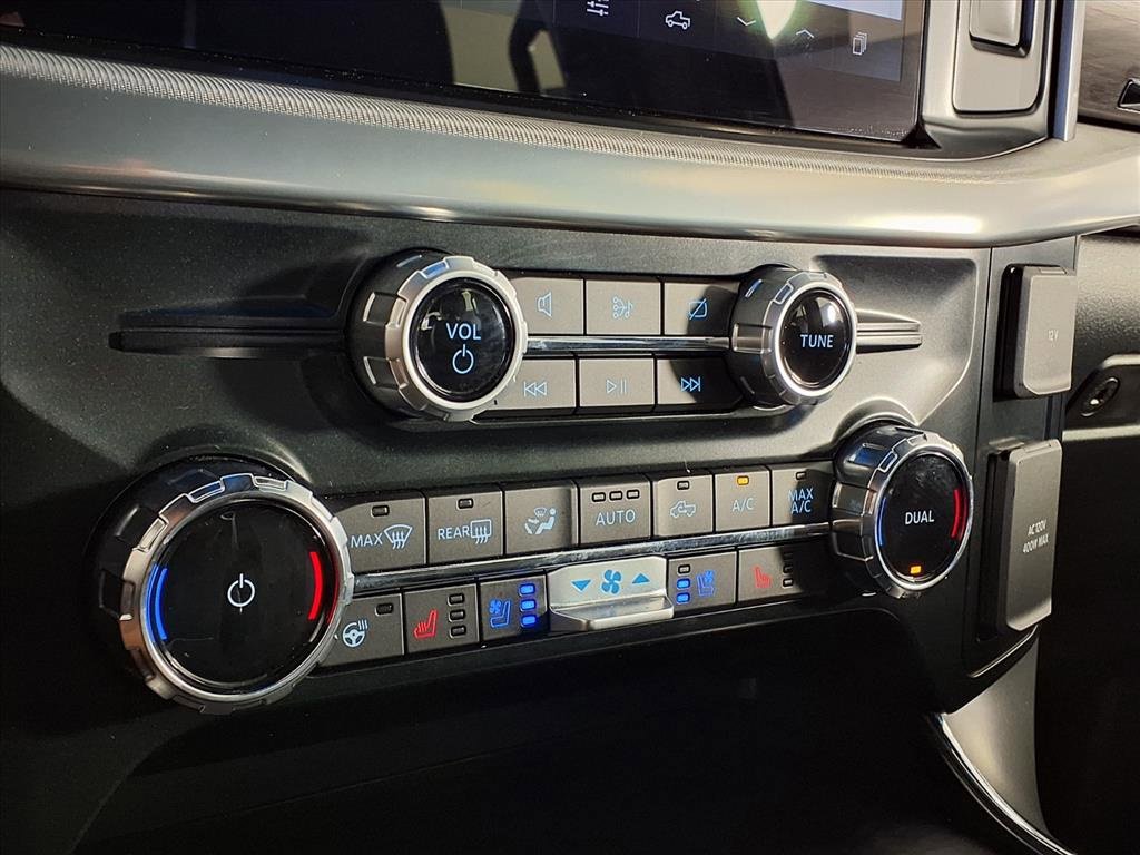 Used 2024 Ford F150 Lariat w/ FX4 Off-Road Package image 17