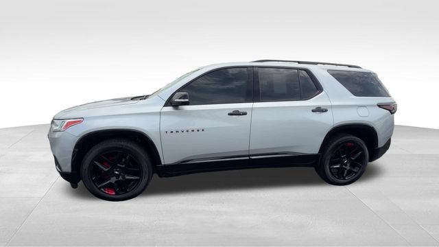 Used 2021 Chevrolet Traverse Premier w/ Redline Edition AWD/4WD image 3