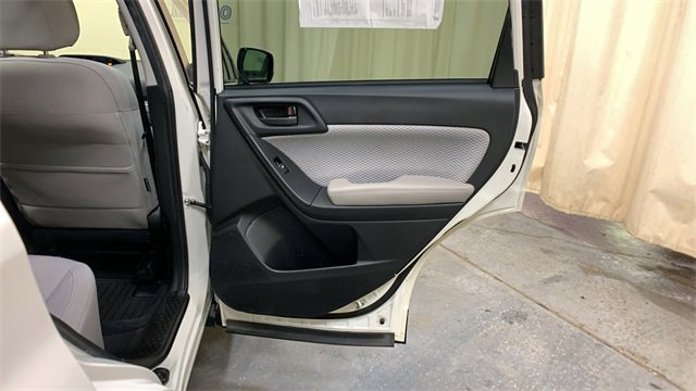 Used 2018 Subaru Forester 2.5i Premium w/ All-Weather Package image 12