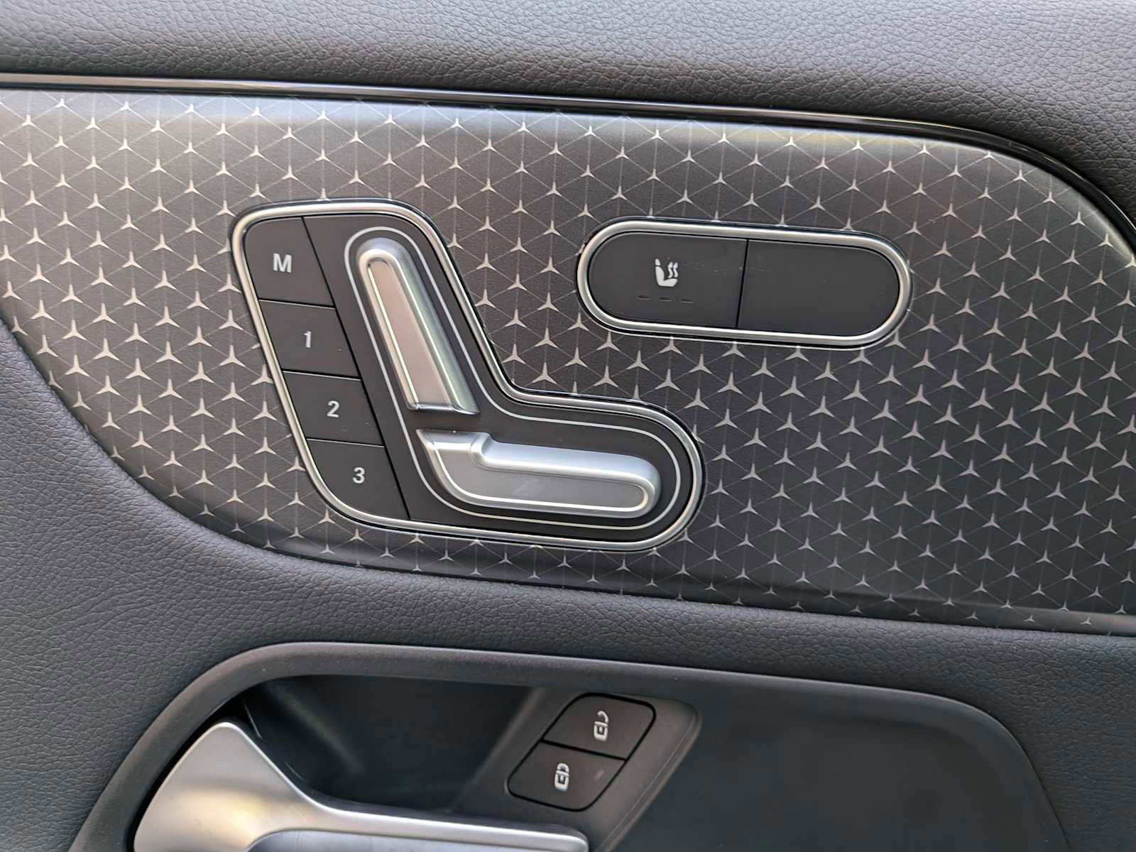 Used 2026 Mercedes-Benz GLA 250 4MATIC image 18