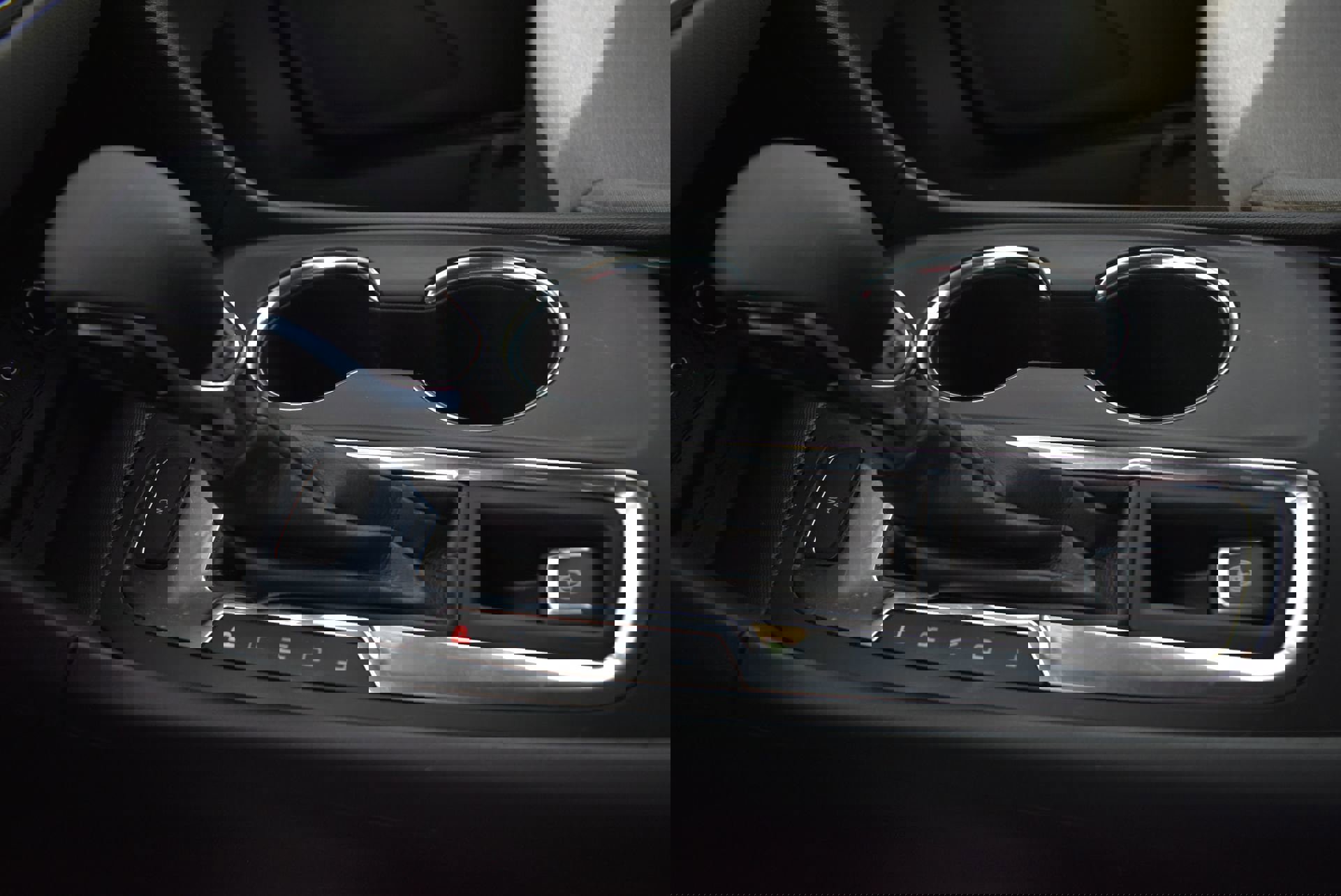 Used 2024 Chevrolet Equinox LS w/ Midnight Edition image 31