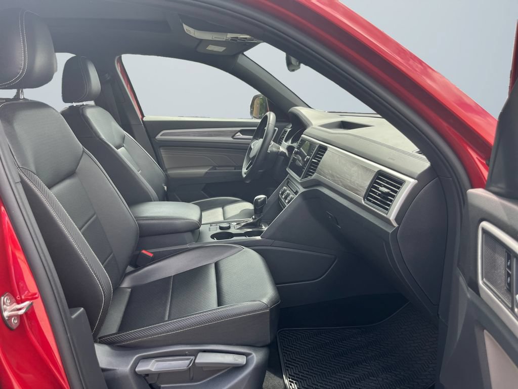 Used 2021 Volkswagen Atlas Cross Sport SE w/ Panoramic Sunroof Package AWD/4WD image 15