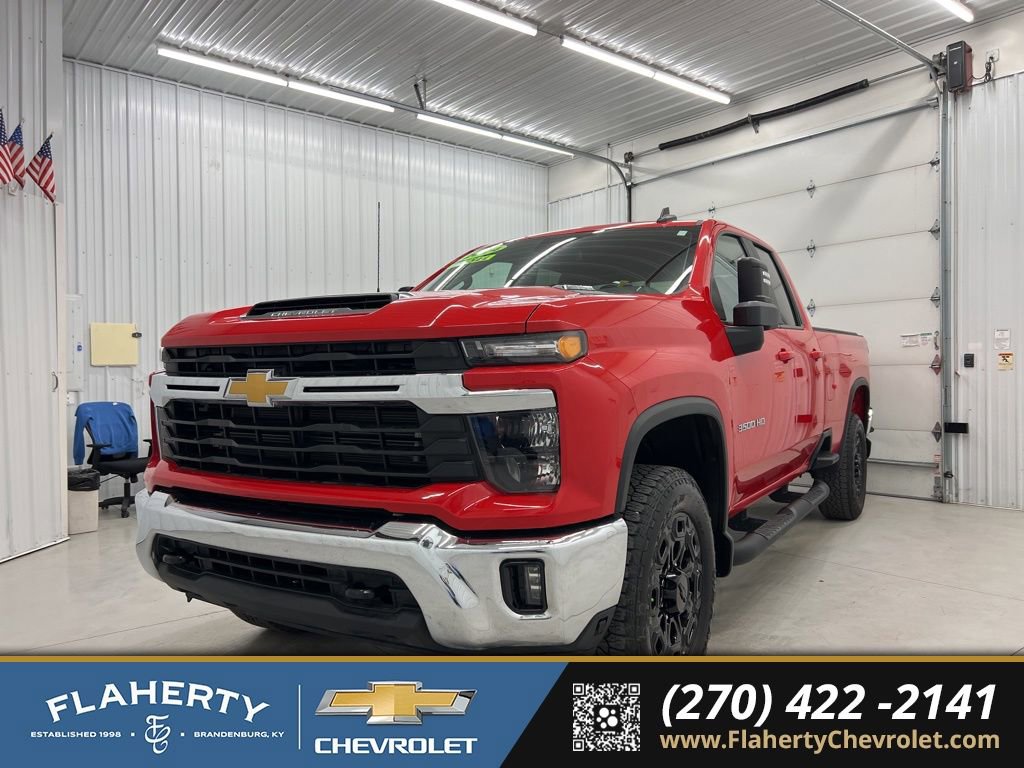 Used 2024 Chevrolet Silverado 3500 LT w/ Convenience Package image 6