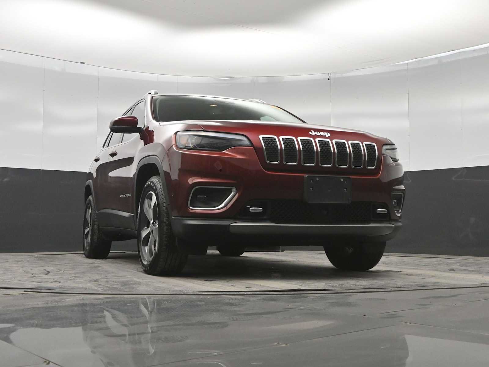 Used 2021 Jeep Cherokee Limited w/ Elite Package AWD/4WD image 33