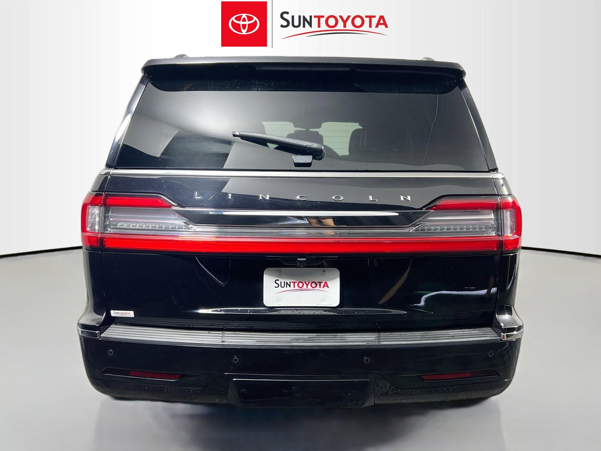 Used 2021 Lincoln Navigator Reserve image 5