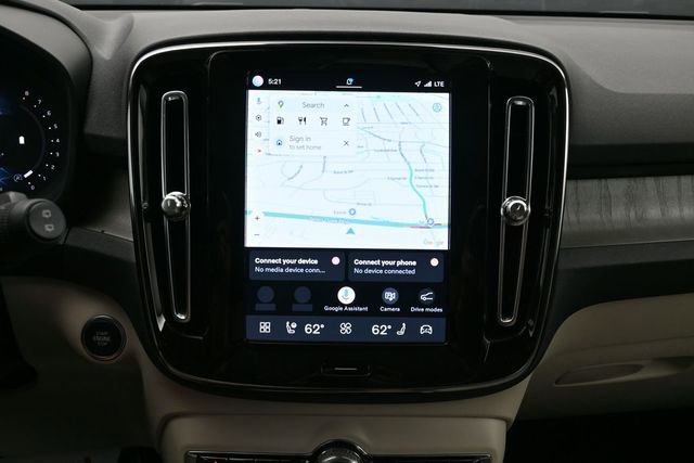 Used 2023 Volvo XC40 B5 Plus w/ Protection Package Premier AWD/4WD image 14