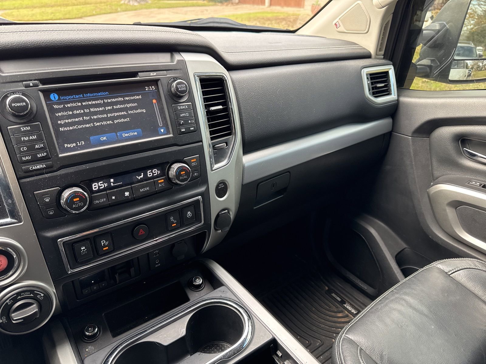 Used 2018 Nissan Titan PRO-4X w/ Pro-4x Convenience Package image 5