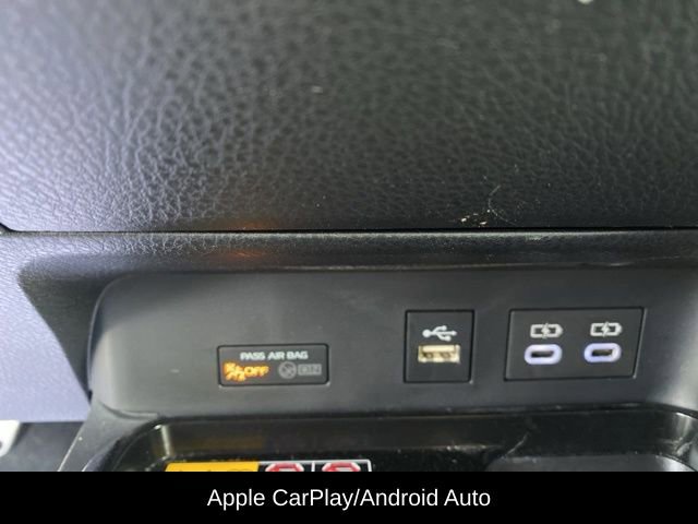 Used 2025 Toyota Camry SE w/ Convenience Package image 16