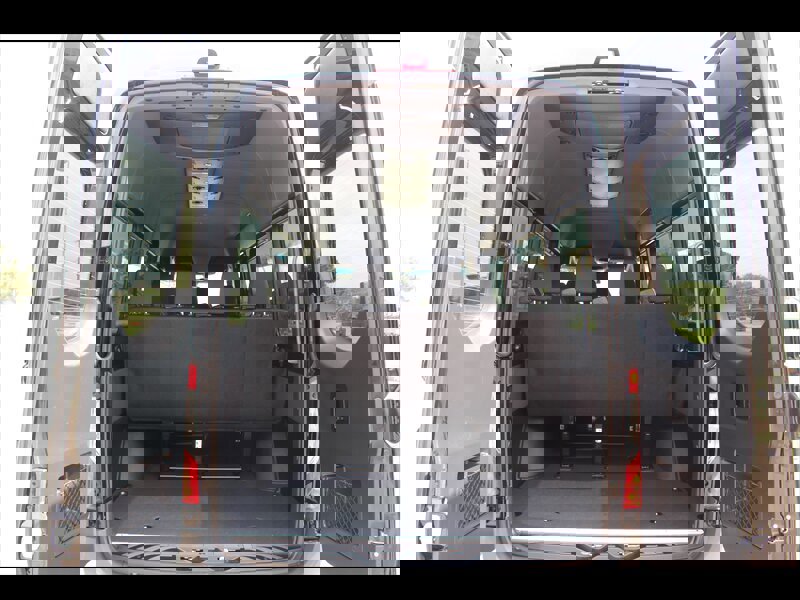 Used 2025 Mercedes-Benz Sprinter 2500 image 8