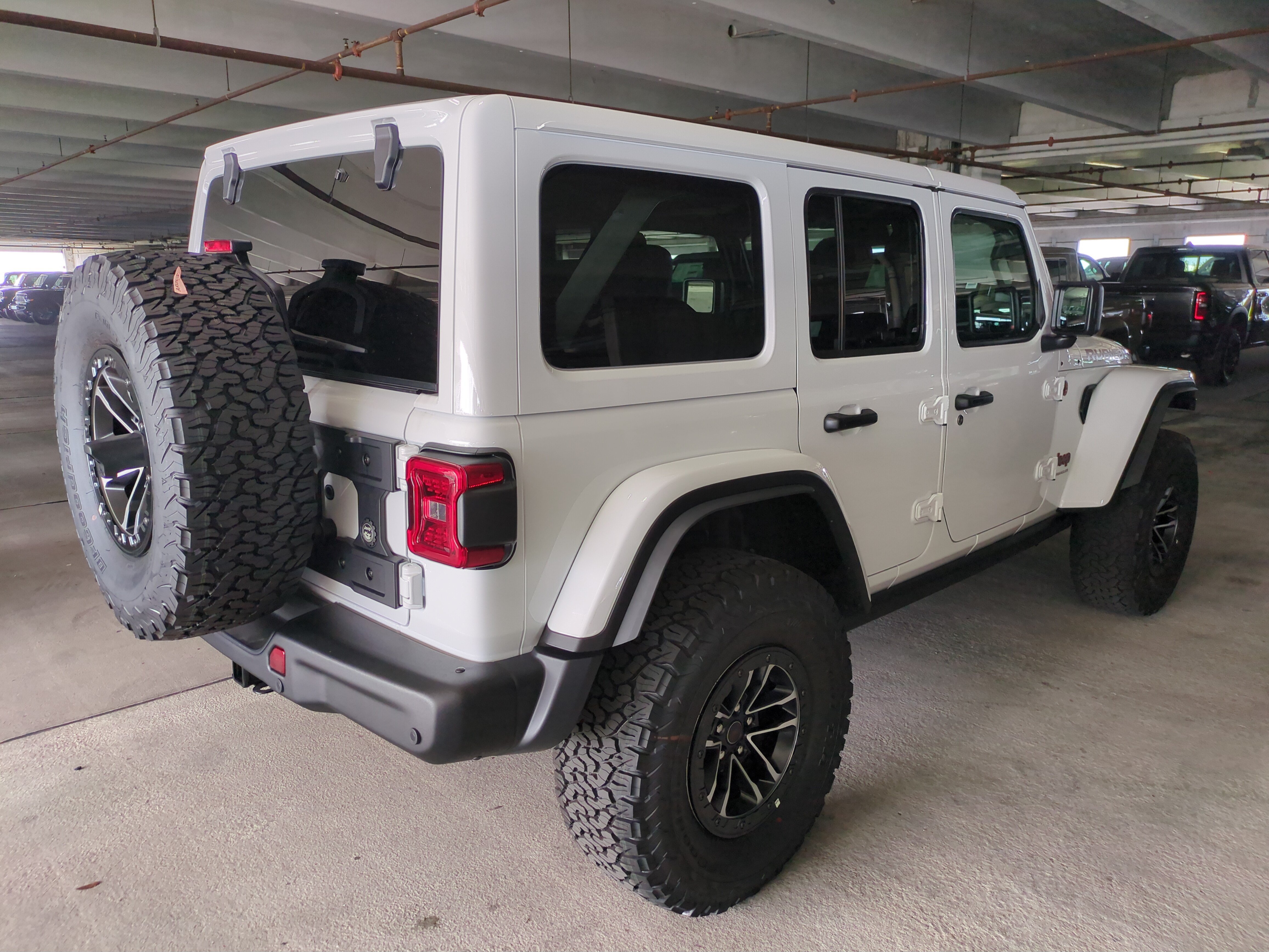 New 2025 Jeep Wrangler Unlimited Rubicon AWD/4WD image 5