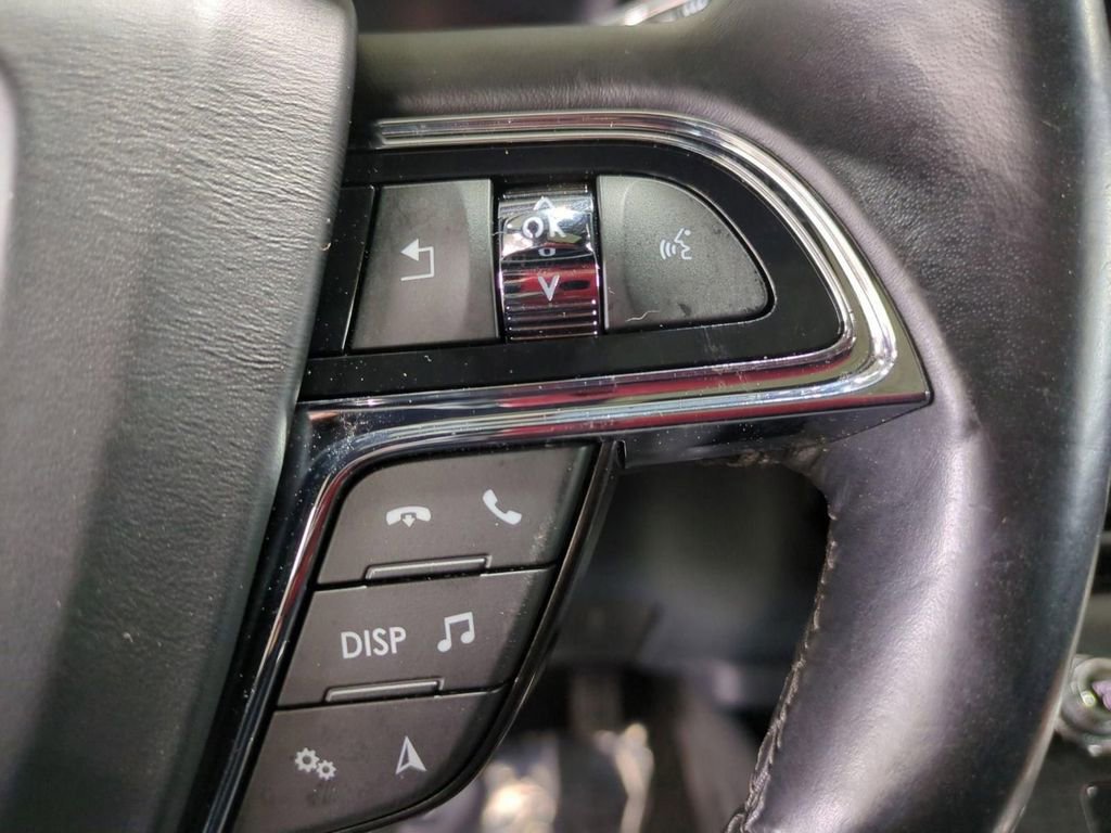 Certified 2022 Lincoln Nautilus Reserve w/ Equipment Group 201A image 21