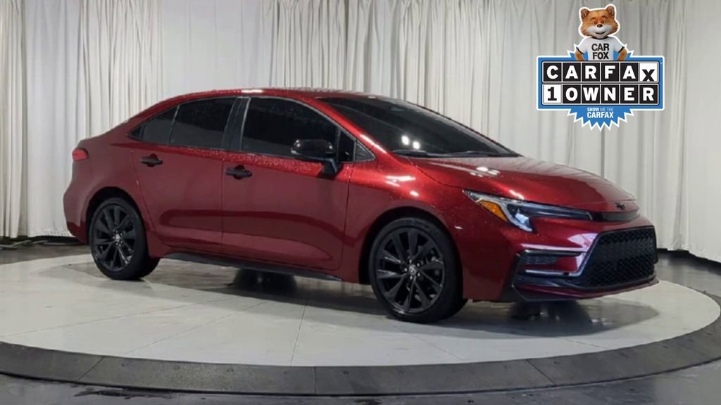 Used 2023 Toyota Corolla SE FWD image 2