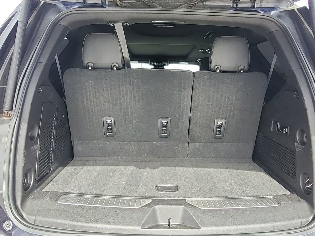 Used 2023 Chevrolet Tahoe Z71 w/ Luxury Package image 33