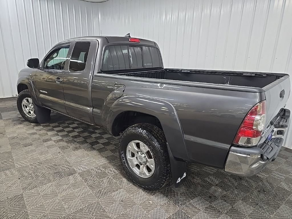 Used 2015 Toyota Tacoma 4x4 Access Cab w/ SR5 Package image 9