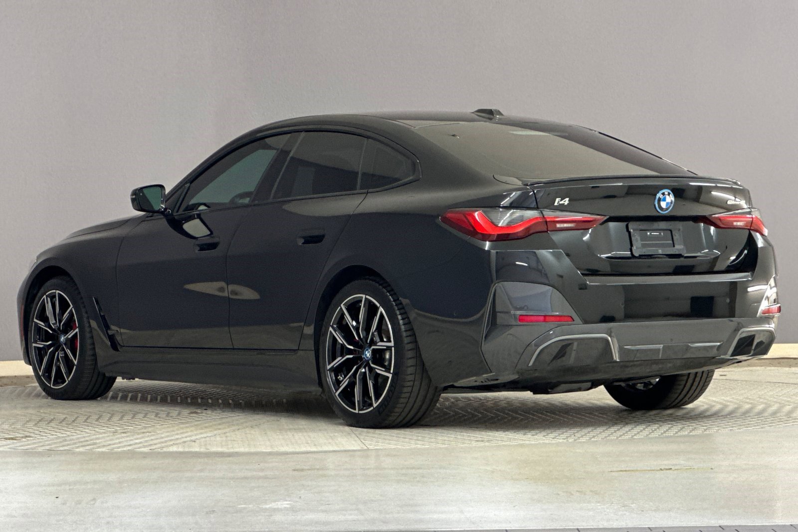 Certified 2024 BMW i4 eDrive40 w/ M Sport Package image 3