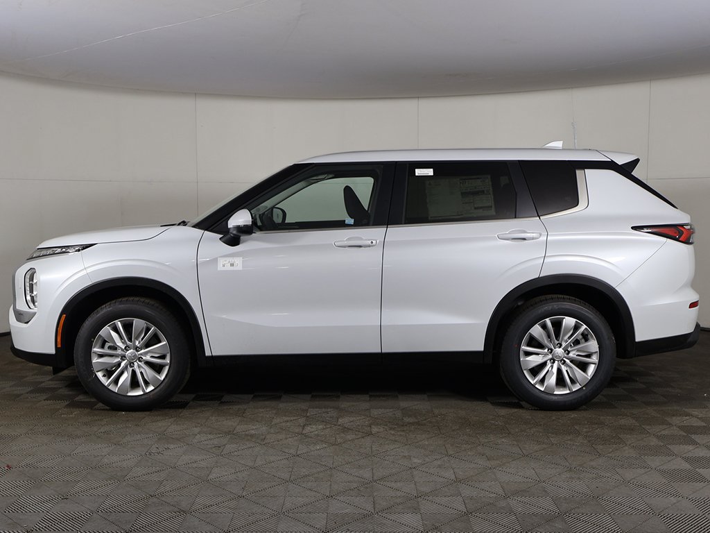 New 2026 Mitsubishi Outlander ES AWD/4WD image 18