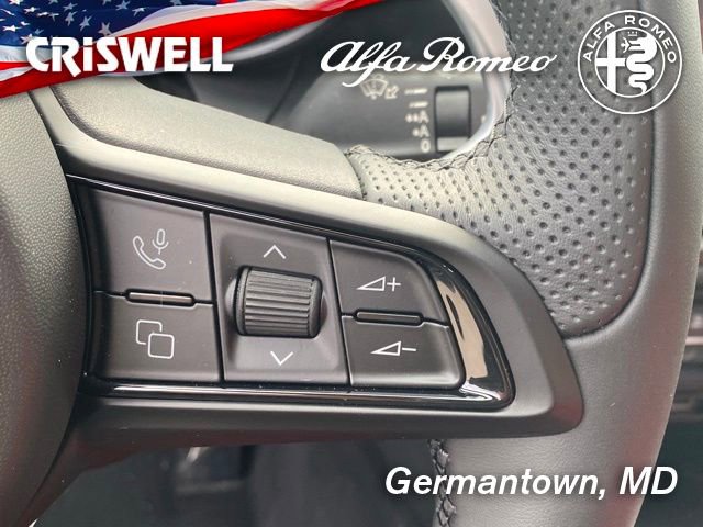 New 2025 Alfa Romeo Giulia AWD image 24