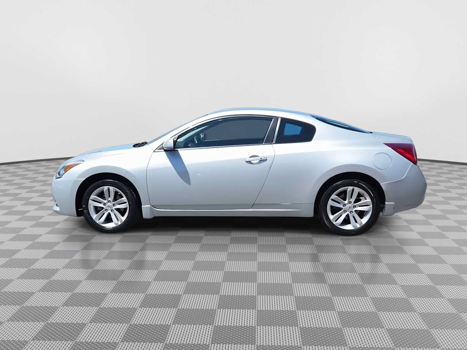 Used 2011 Nissan Altima 2.5 S w/ Convenience Pkg FWD image 5